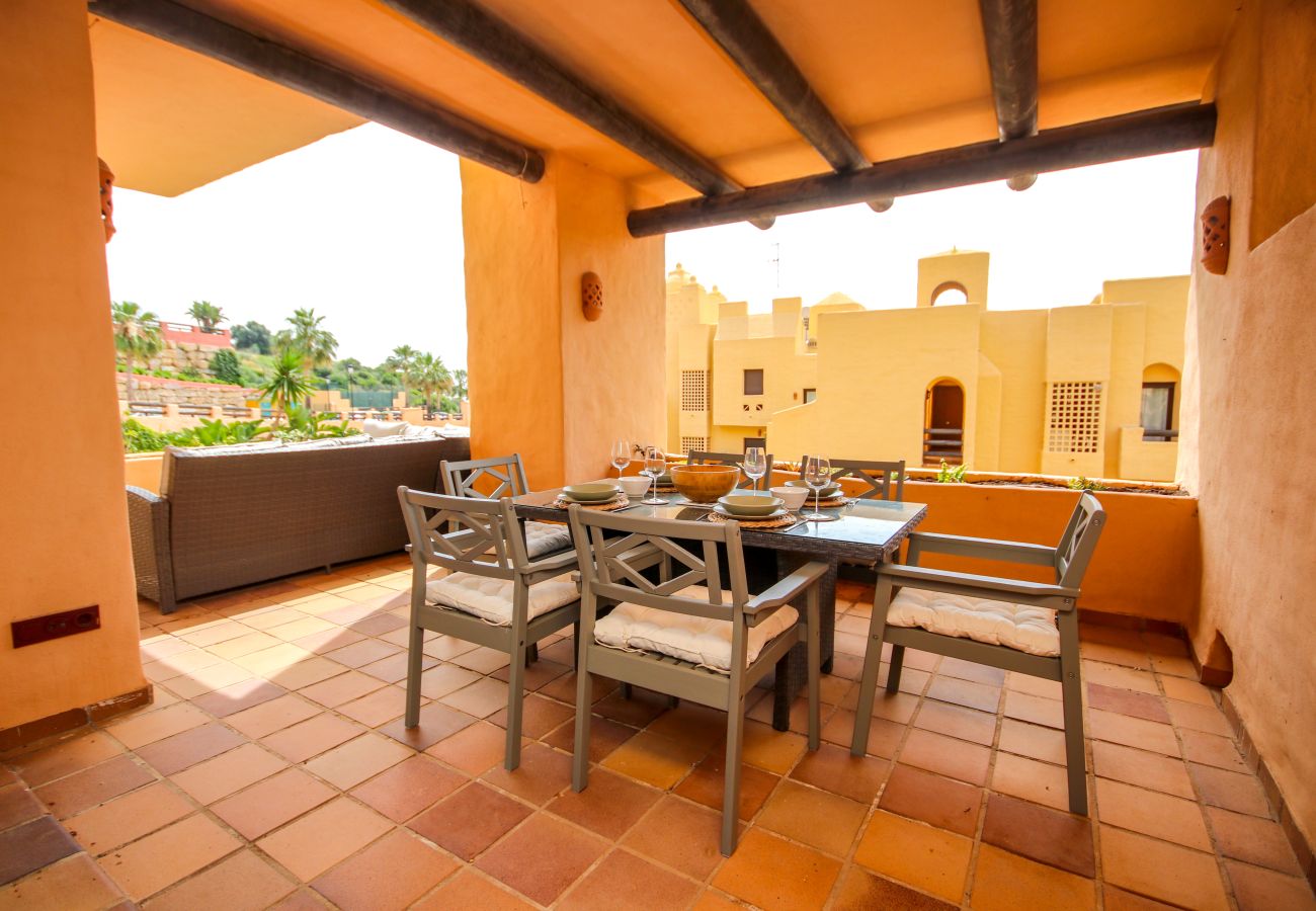 Apartamento en Manilva - Amplio apartamento de 3 dormitorios cerca de Duquesa Golf y Puerto