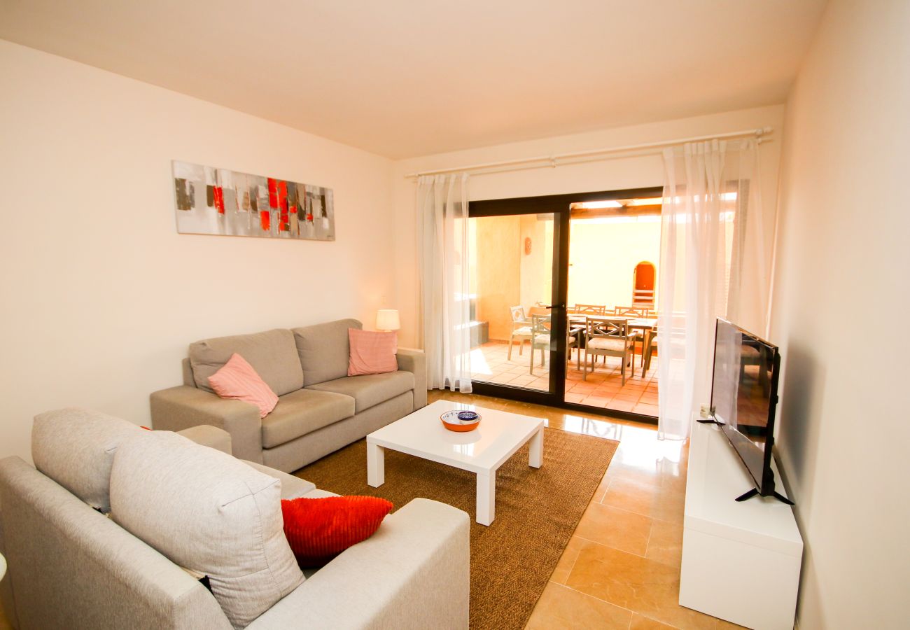 Apartamento en Manilva - Amplio apartamento de 3 dormitorios cerca de Duquesa Golf y Puerto