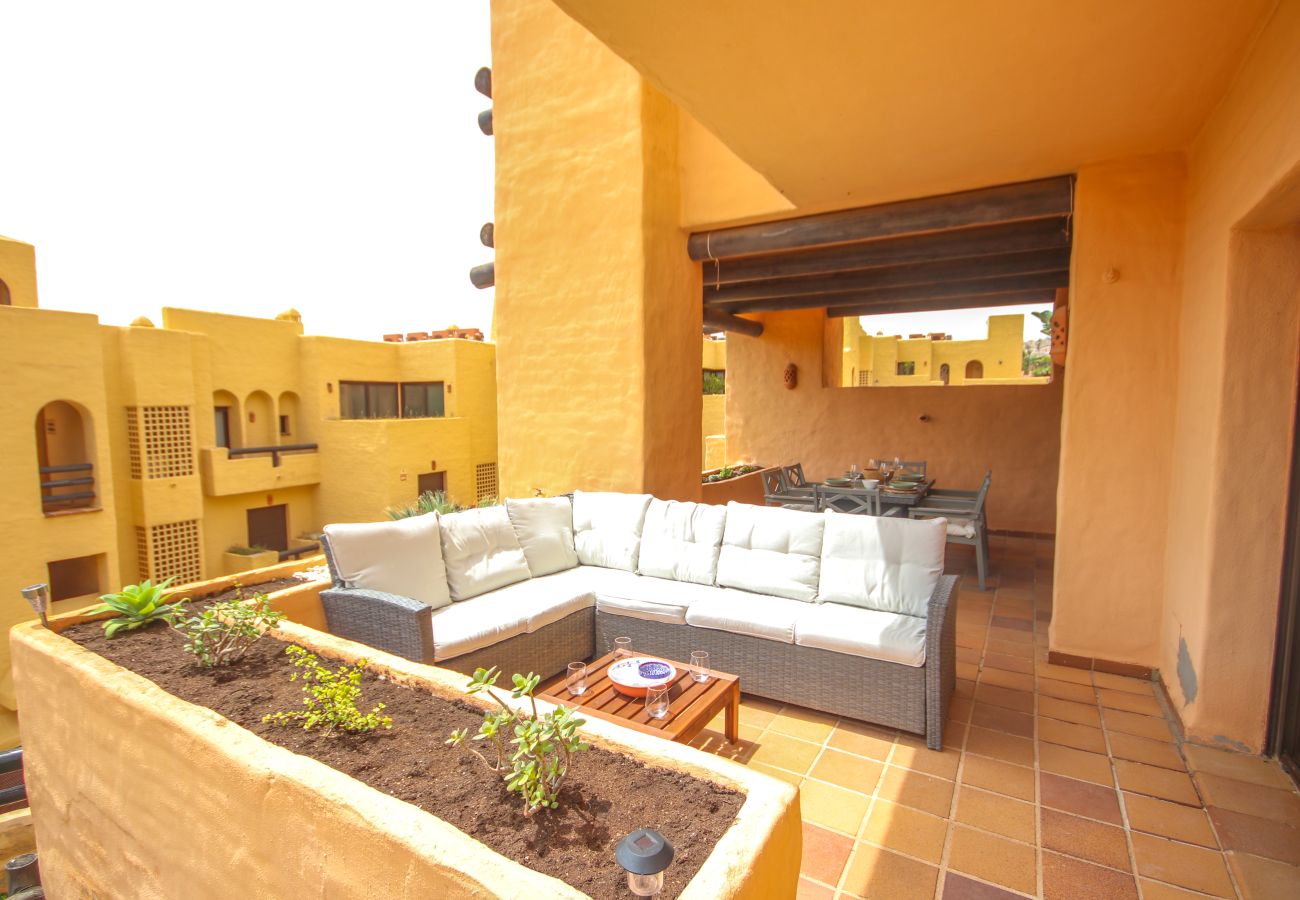 Apartamento en Manilva - Amplio apartamento de 3 dormitorios cerca de Duquesa Golf y Puerto