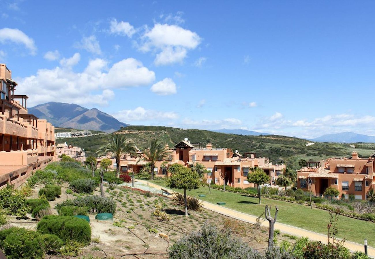 Apartamento en Casares - Apartamento de tres habitaciones en Casares Estepona