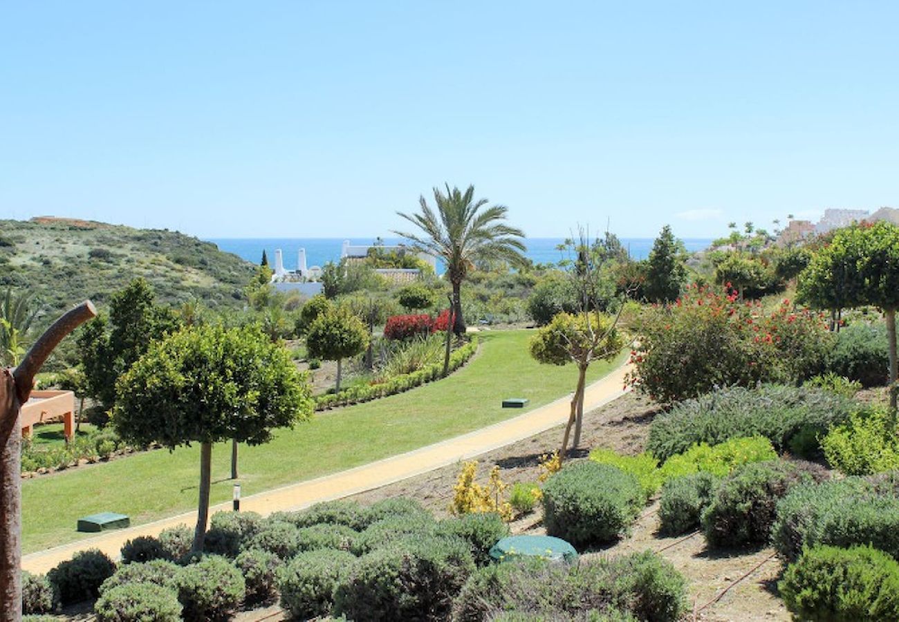 Apartamento en Casares - Apartamento de tres habitaciones en Casares Estepona