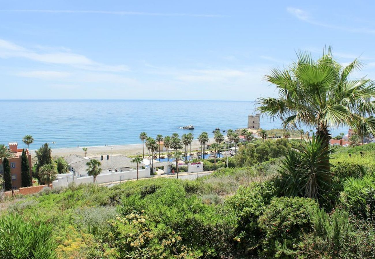 Apartamento en Casares - Apartamento de tres habitaciones en Casares Estepona