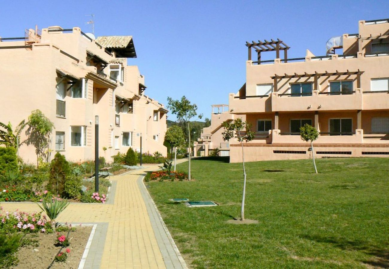 Apartamento en Casares - Apartamento de tres habitaciones en Casares Estepona