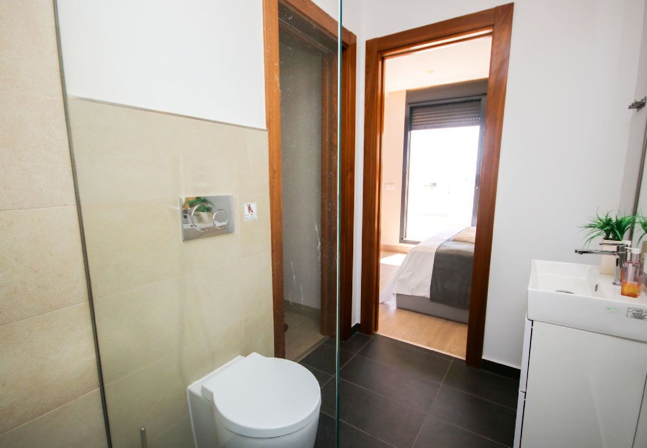 Apartamento en Mijas Costa - Ático con jacuzzi privado y piscina privada
