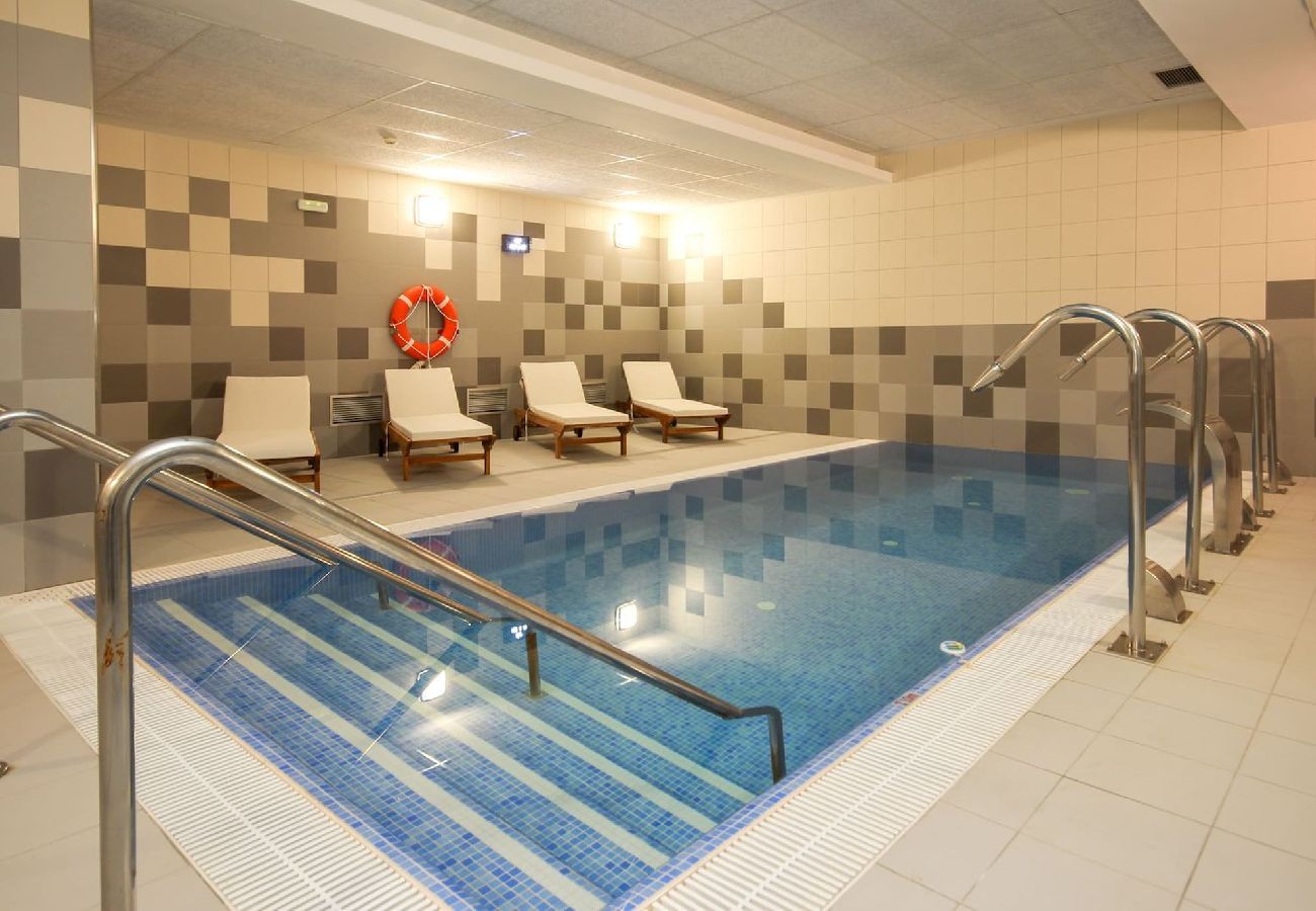 Apartamento en Mijas Costa - Ático con jacuzzi privado y piscina privada