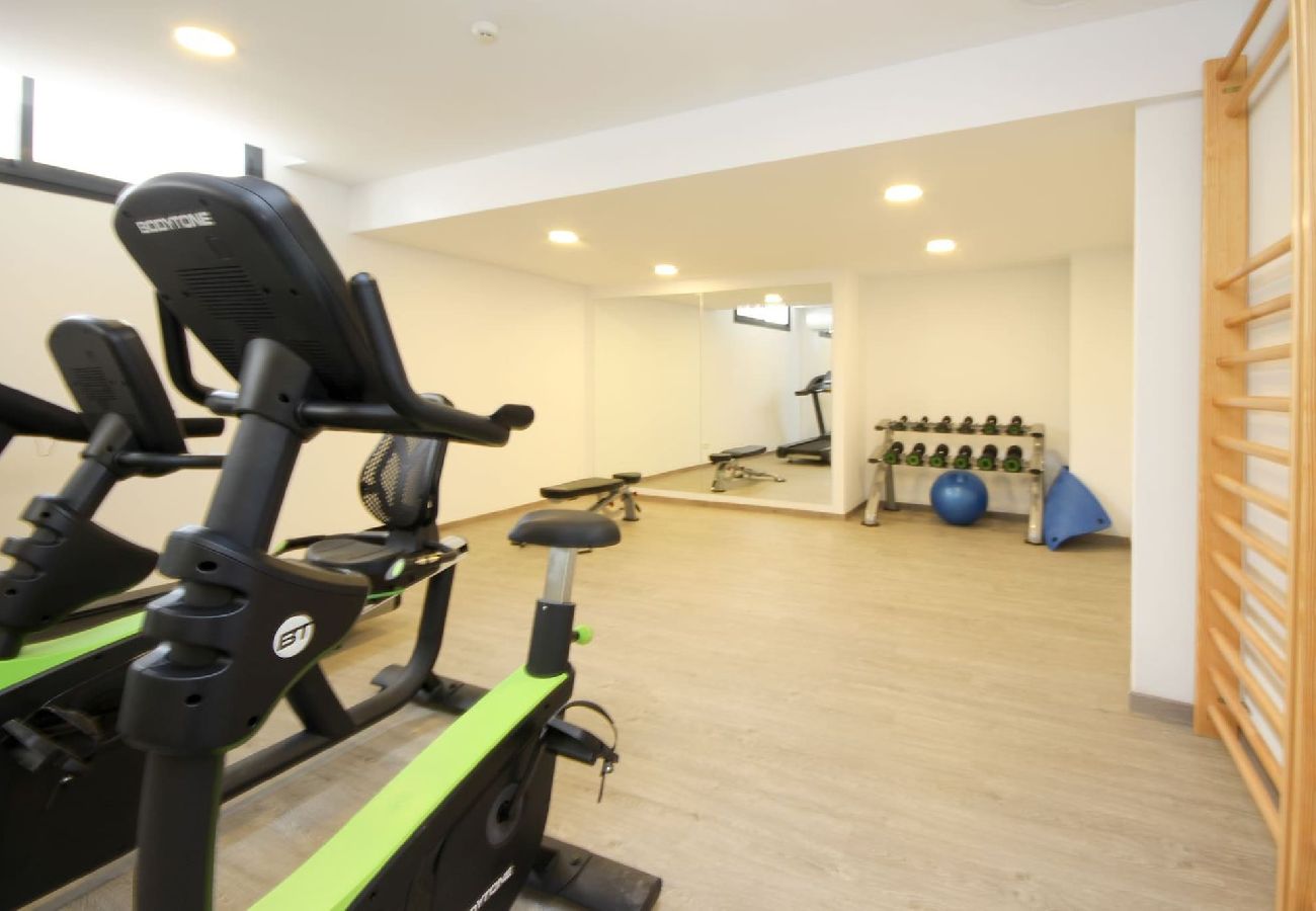 Apartamento en Mijas Costa - Ático con jacuzzi privado y piscina privada