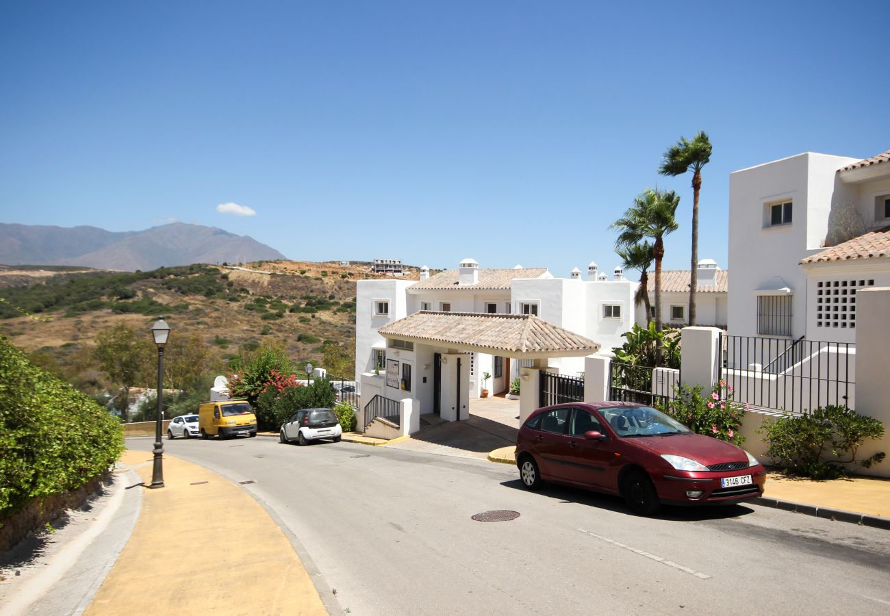 Casa adosada en Casares - Amplia casa adosada de 4 dormitorios en Bahía de Casares