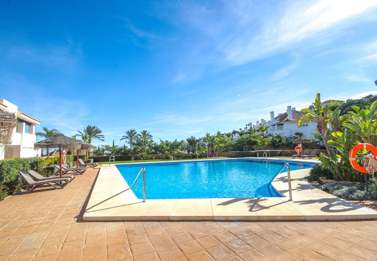 Casa adosada en Mijas Costa - Casa adosada moderna y confortable cerca de La Cala Golf