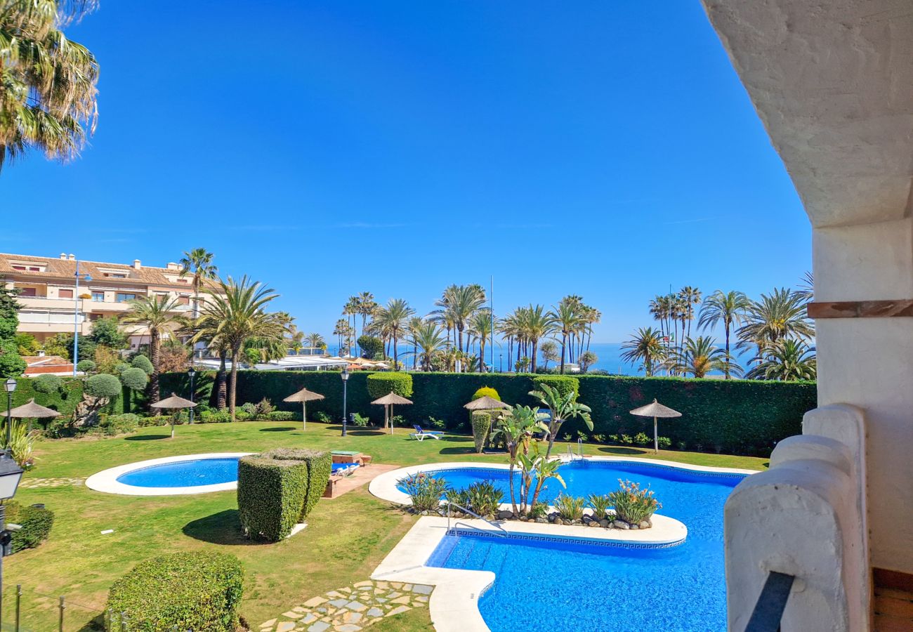 Apartamento en San Pedro de Alcántara - Apartamento de 3 dormitorios en frente a la playa en San Pedro