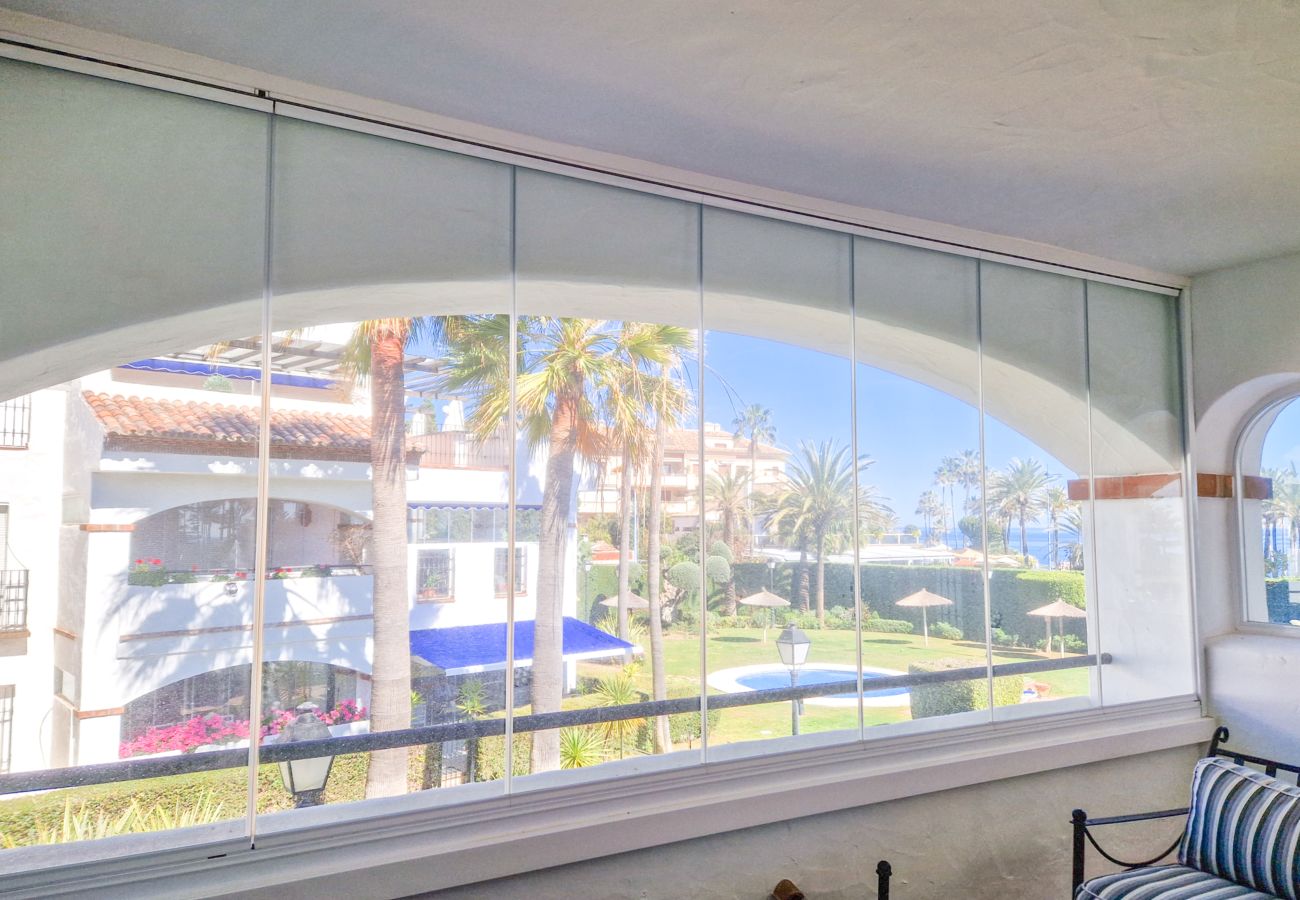 Apartamento en San Pedro de Alcántara - Apartamento de 3 dormitorios en frente a la playa en San Pedro