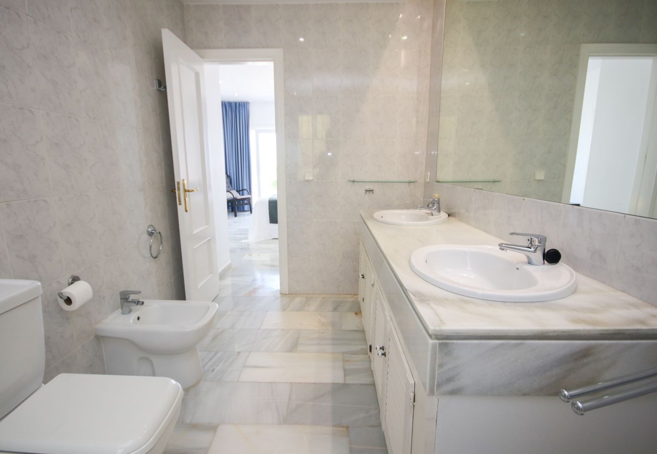 Apartamento en Ojen - Apartamento de tres habitaciones La Mairena Elviria