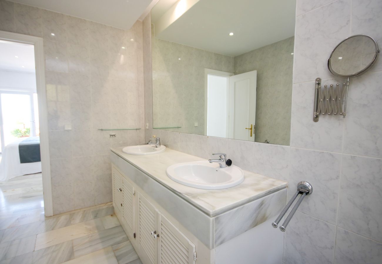 Apartamento en Ojen - Apartamento de tres habitaciones La Mairena Elviria