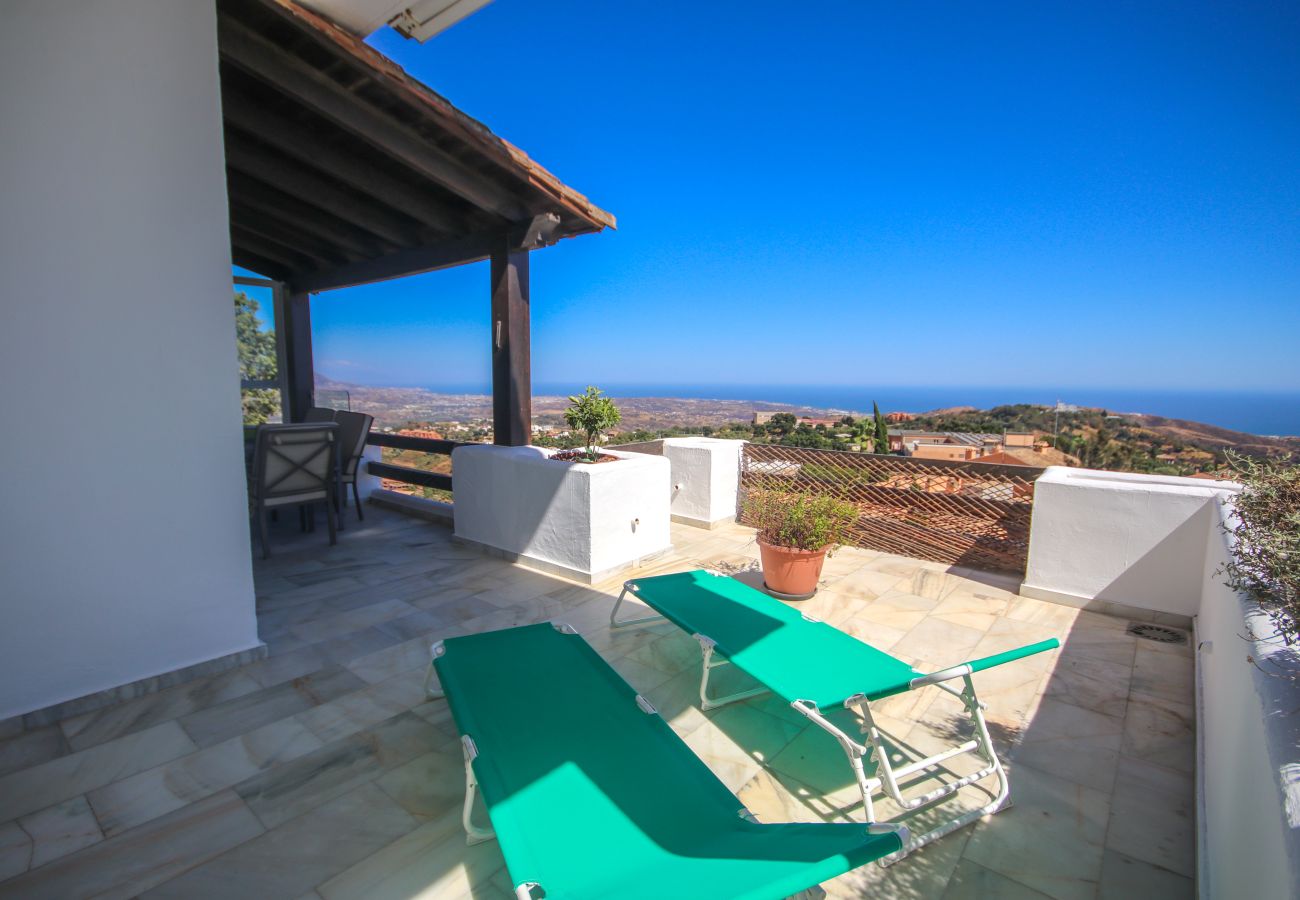 Apartamento en Ojen - Apartamento de tres habitaciones La Mairena Elviria