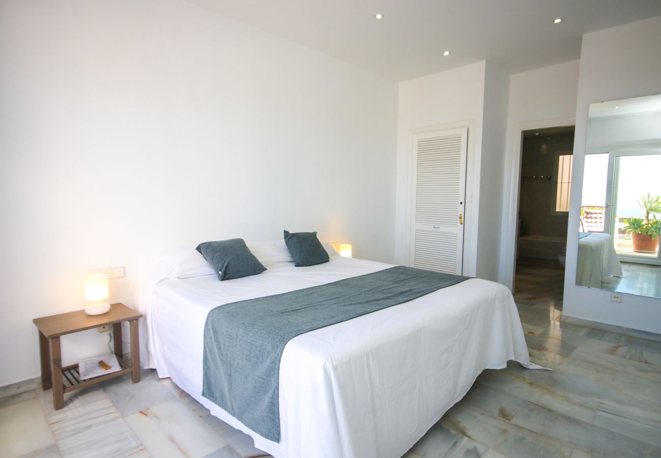 Apartamento en Ojen - Apartamento de tres habitaciones La Mairena Elviria