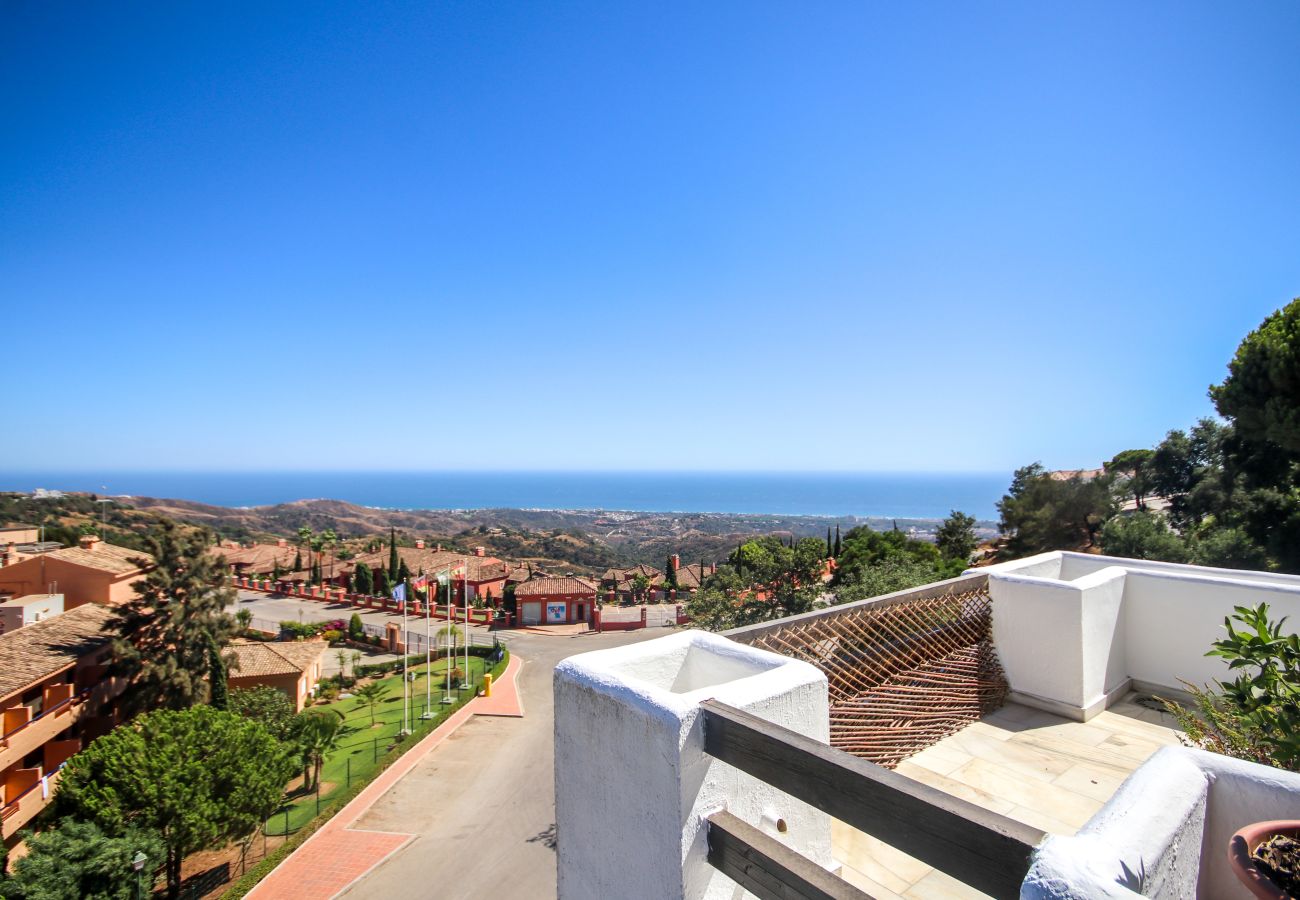 Apartamento en Ojen - Apartamento de tres habitaciones La Mairena Elviria