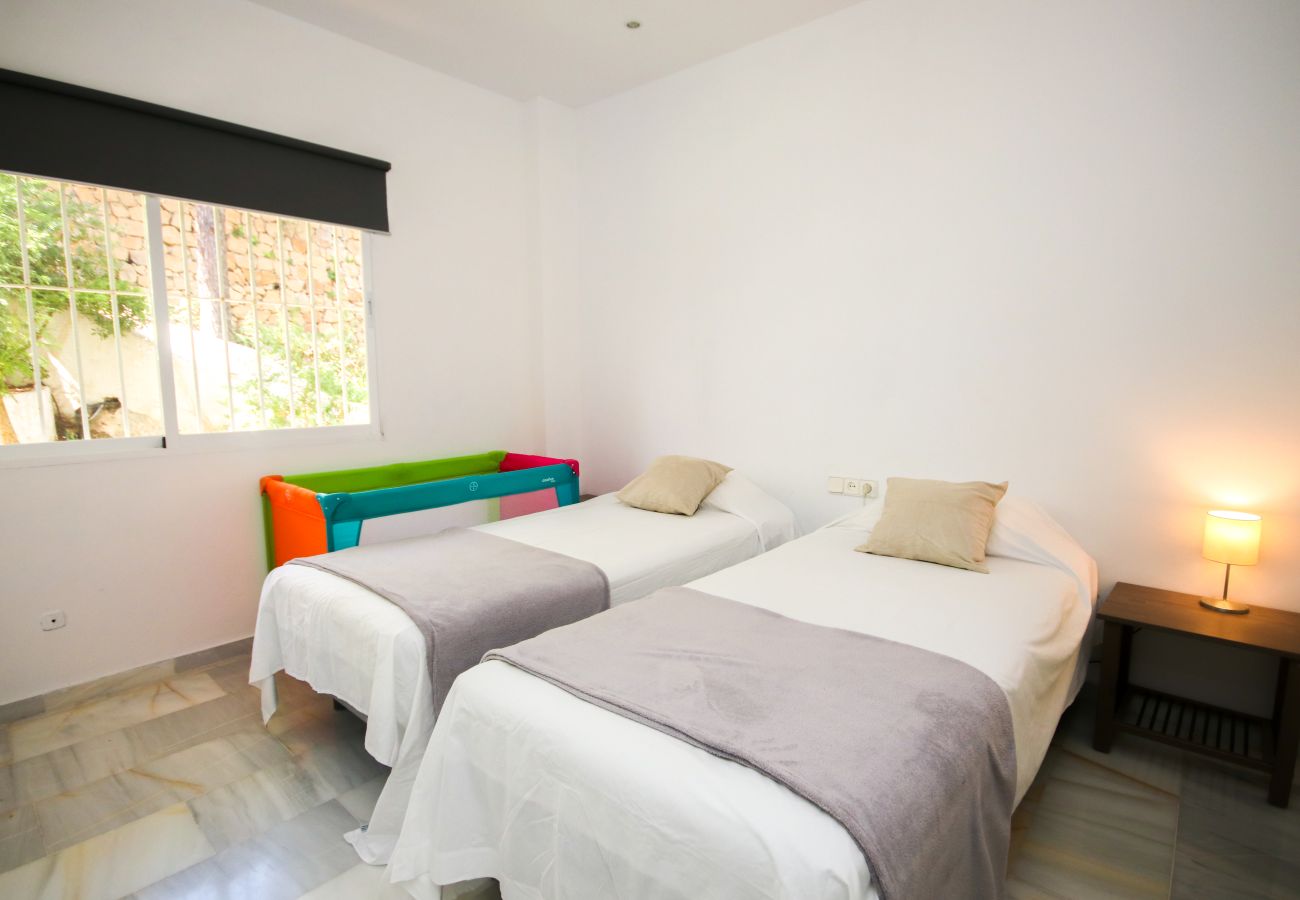 Apartamento en Ojen - Apartamento de tres habitaciones La Mairena Elviria