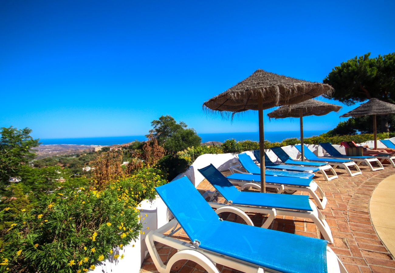 Apartamento en Ojen - Apartamento de tres habitaciones La Mairena Elviria