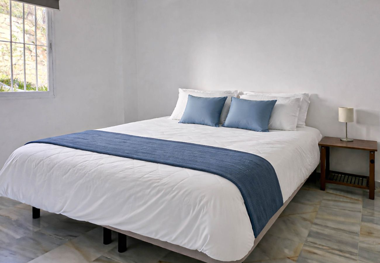 Apartamento en Ojen - Apartamento de tres habitaciones La Mairena Elviria