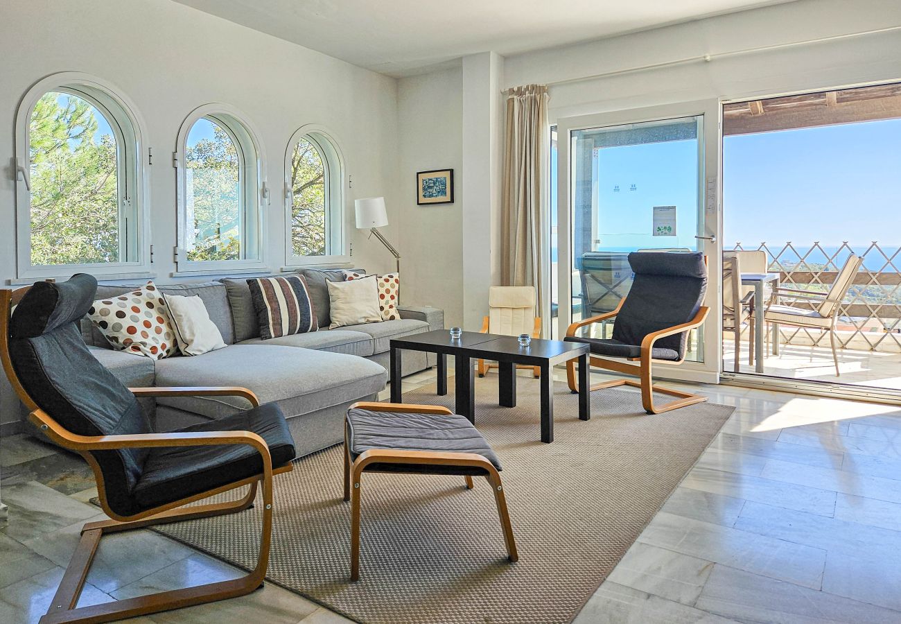 Apartamento en Ojen - Apartamento de tres habitaciones La Mairena Elviria