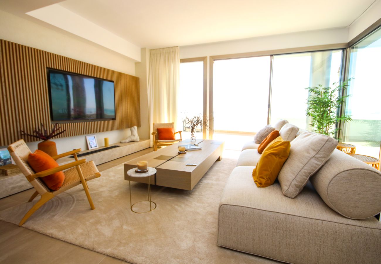 Apartamento en Mijas Costa - Ático, increíbles vistas al mar, piscina pequeña y barbacoa
