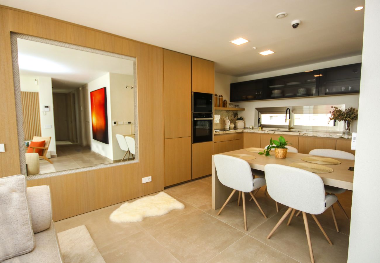 Apartamento en Mijas Costa - Ático, increíbles vistas al mar, piscina pequeña y barbacoa