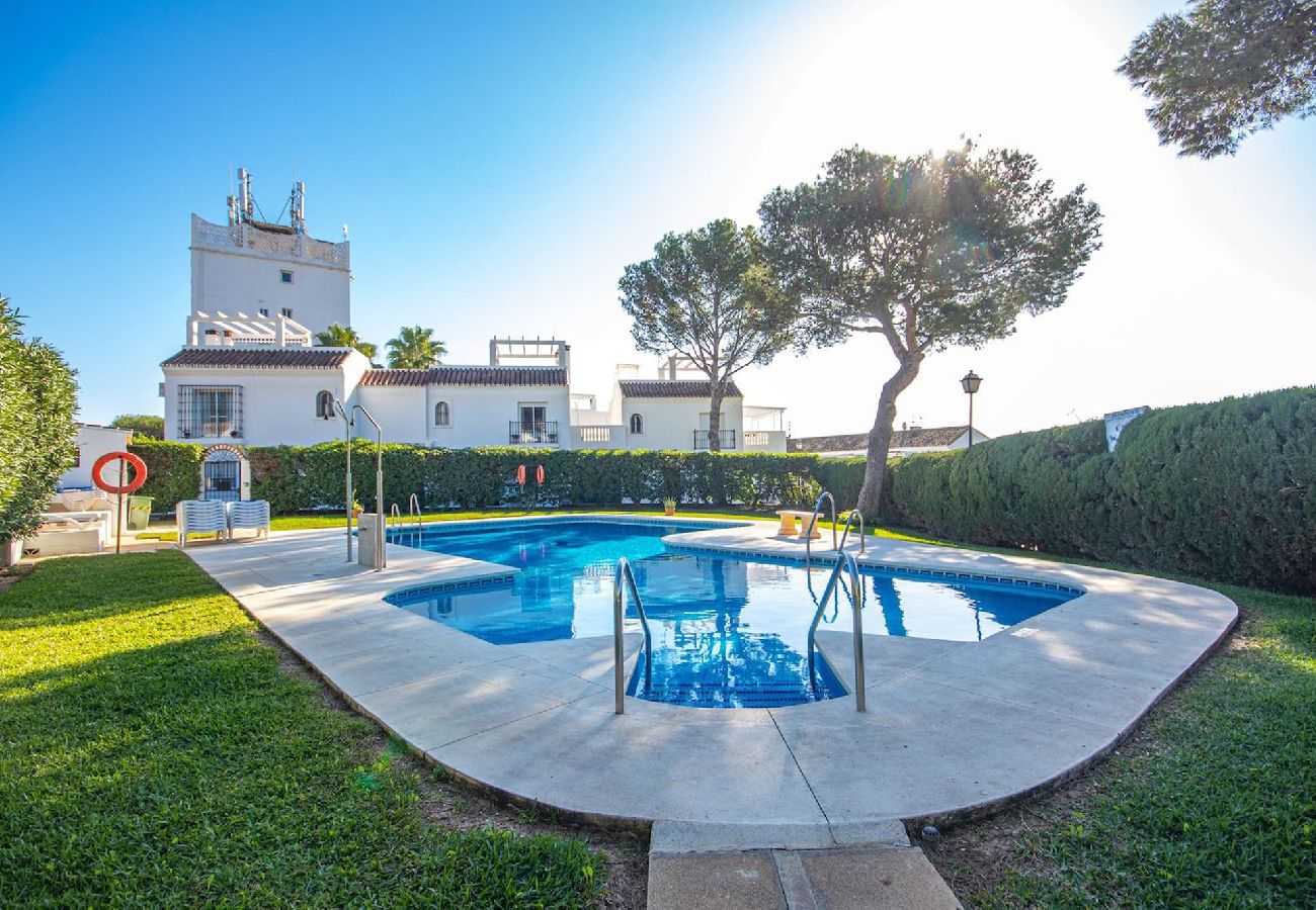Casa adosada en La Cala de Mijas - Casa adosada con terraza en la azotea La Cala de Mijas