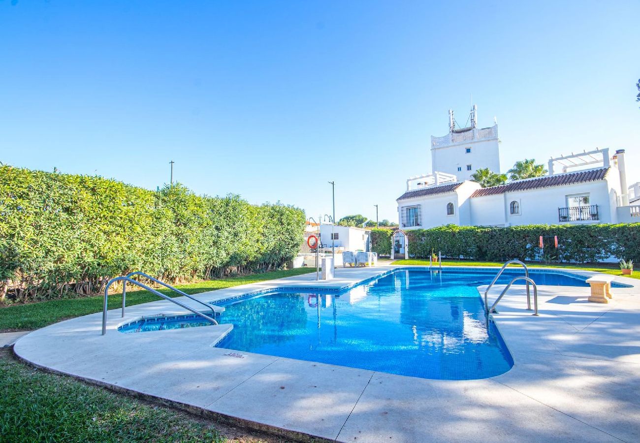 Casa adosada en La Cala de Mijas - Casa adosada con terraza en la azotea La Cala de Mijas