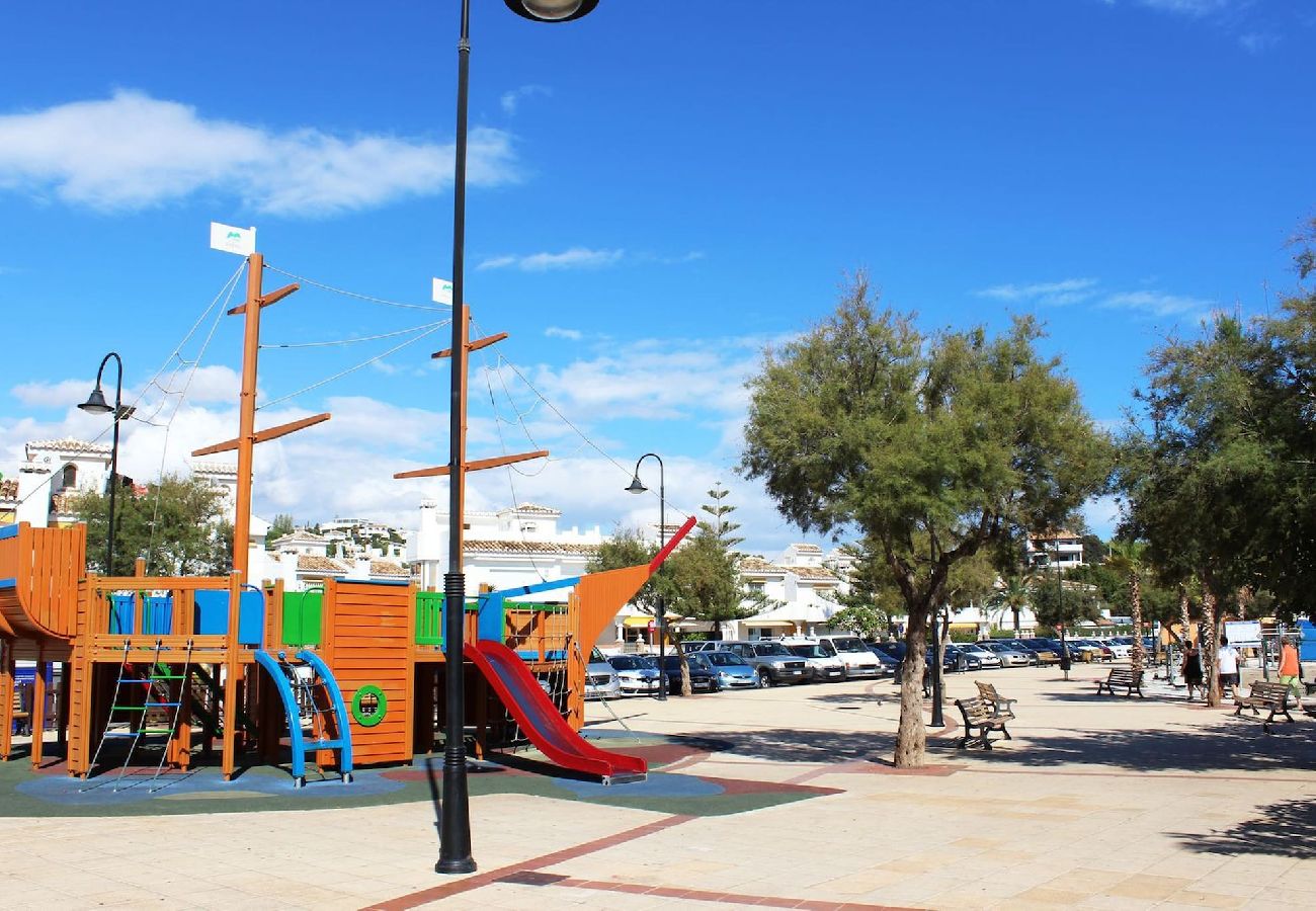 Casa adosada en La Cala de Mijas - Casa adosada con terraza en la azotea La Cala de Mijas