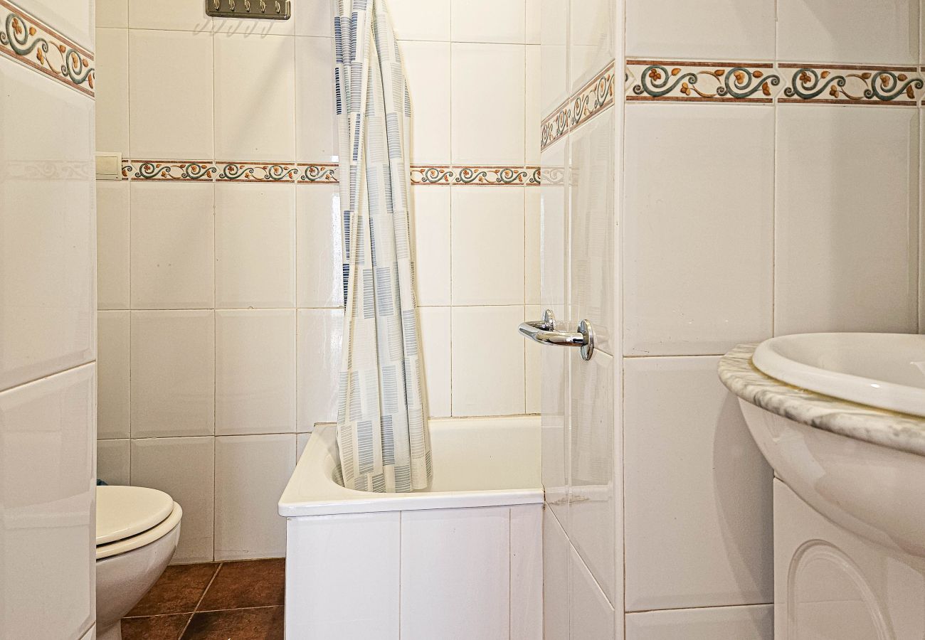 Apartamento en Fuengirola - Apartamento de 1 dormitorio cerca de la playa en Fuengirola
