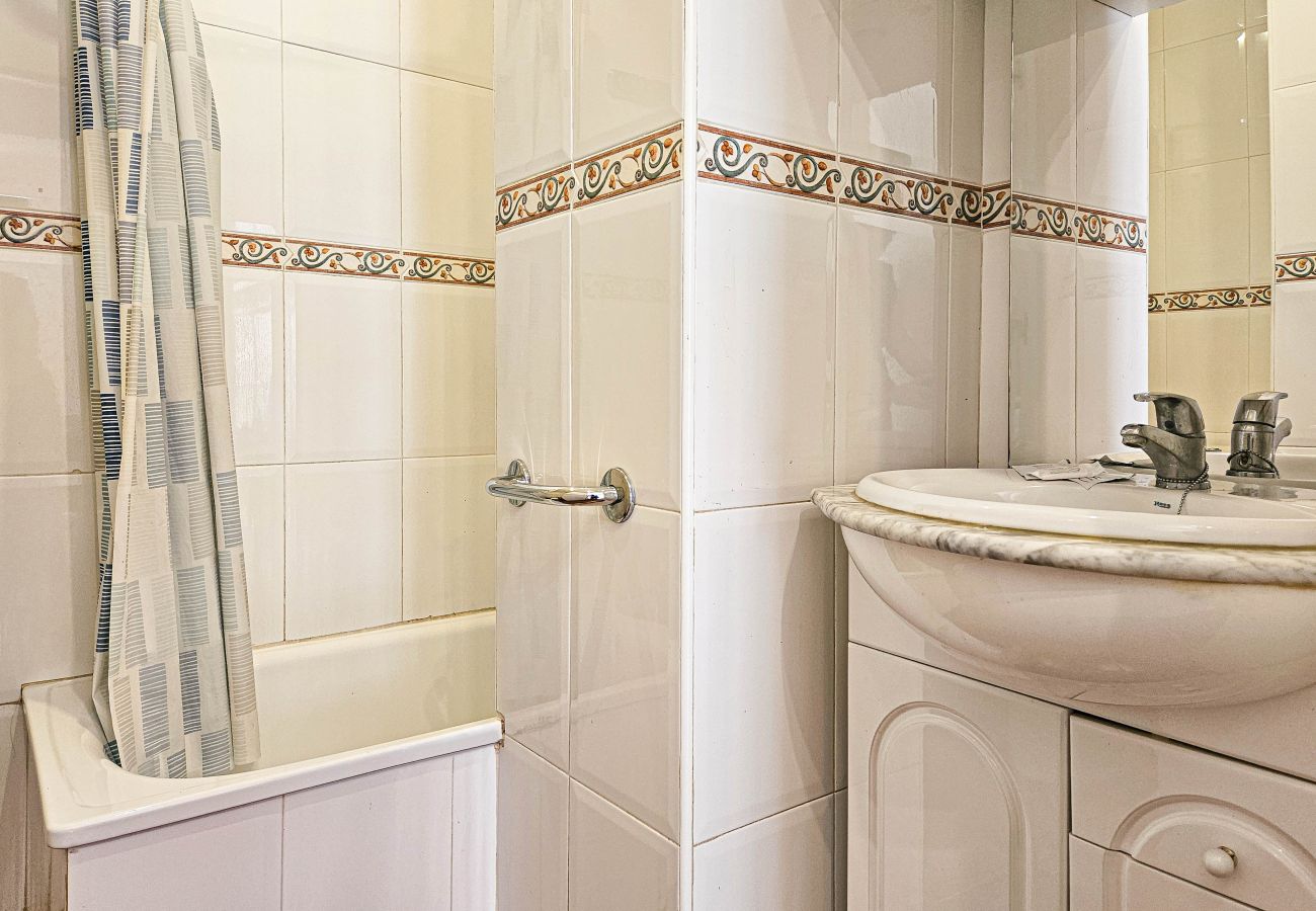 Apartamento en Fuengirola - Apartamento de 1 dormitorio cerca de la playa en Fuengirola