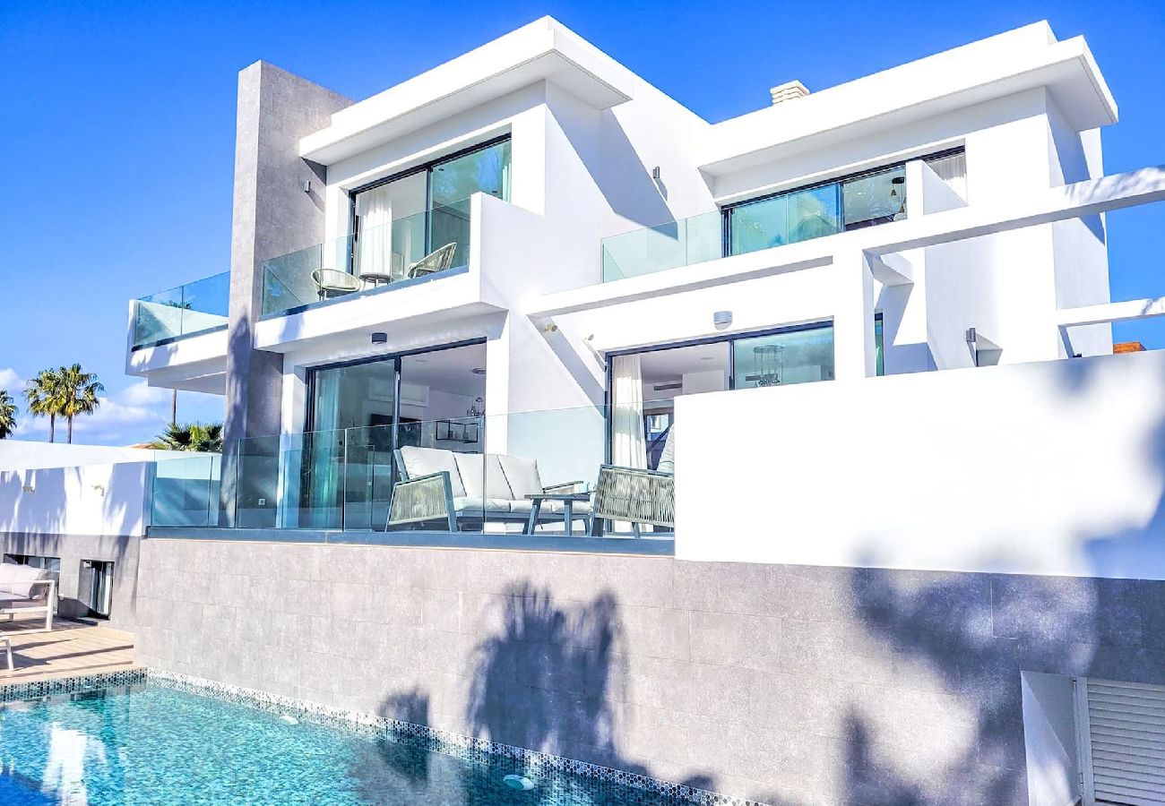 Villa en La Cala de Mijas - Villa moderna @ La Noria Golf en La Cala de Mijas