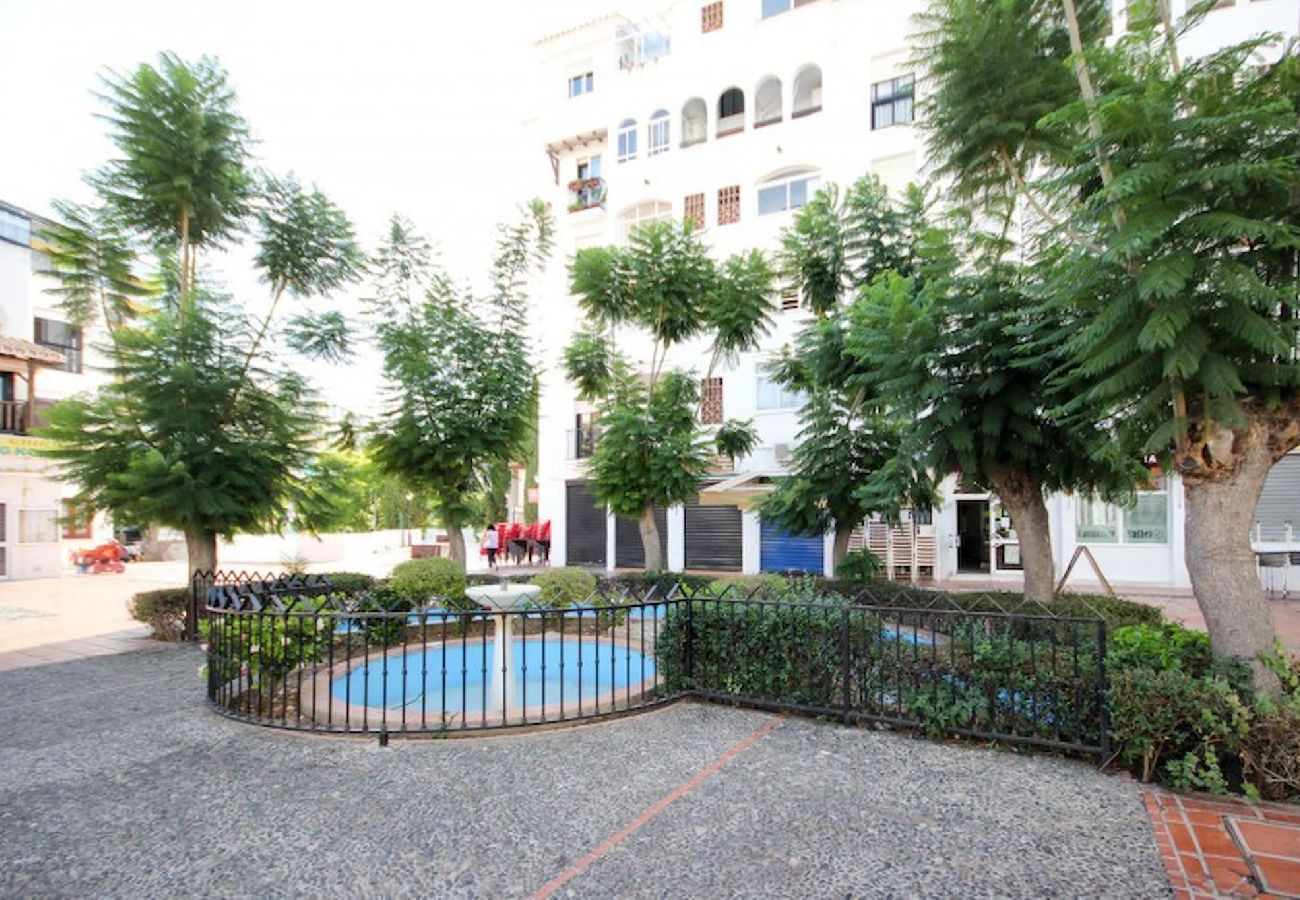 Apartamento en Benalmádena - Apartamento vacacional de 2 dormitorios en Benalmádena