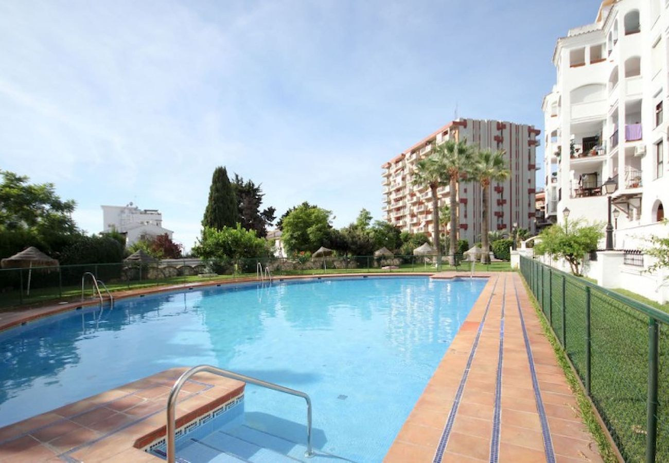 Apartamento en Benalmádena - Apartamento vacacional de 2 dormitorios en Benalmádena