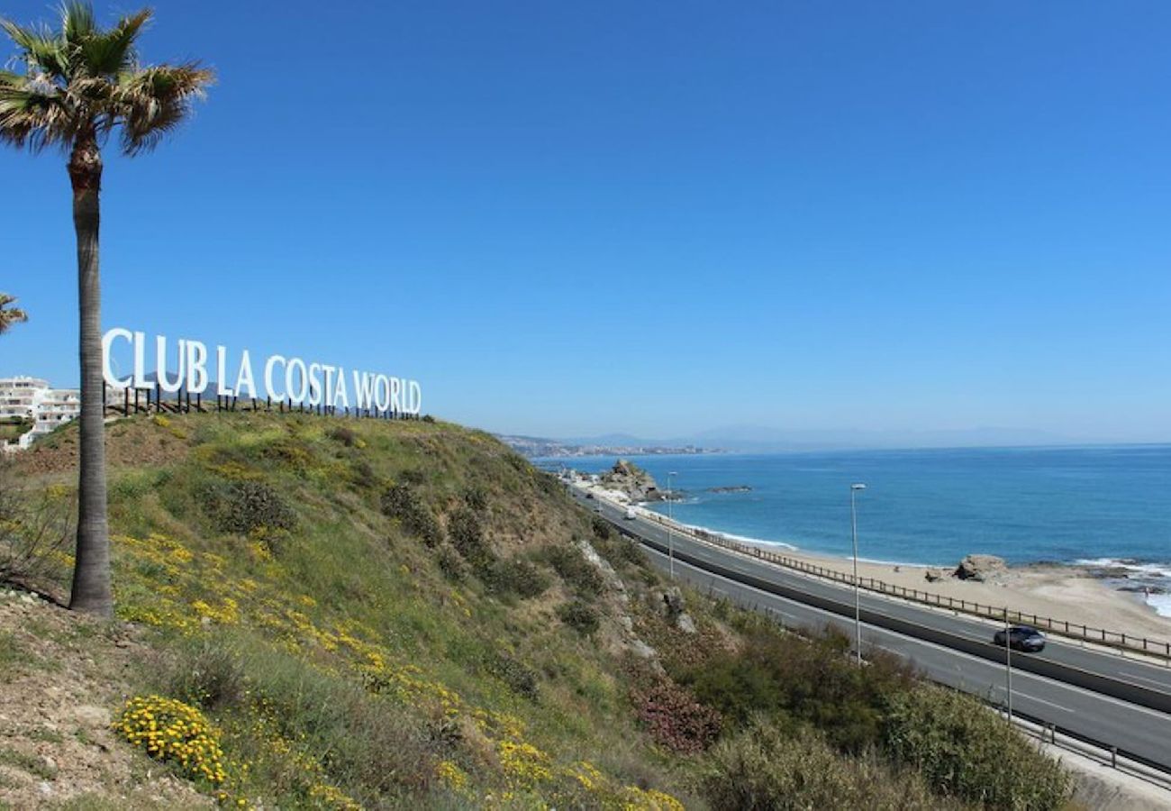Apartamento en Mijas Costa - Apartamento de 2 dormitorios en Club la Costa Mijas Costa