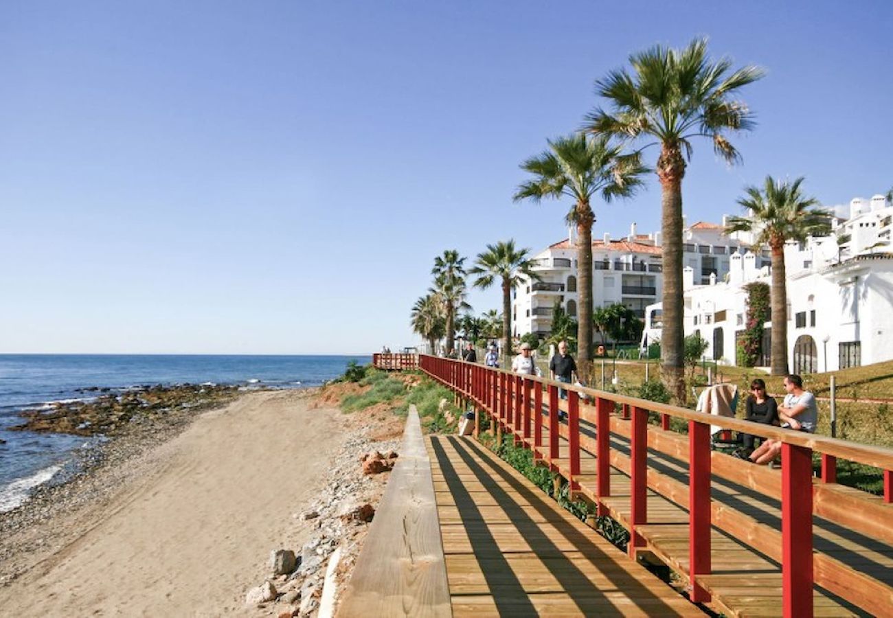 Apartamento en Mijas Costa - Apartamento de dos dormitorios en Calahonda con vistas al mar