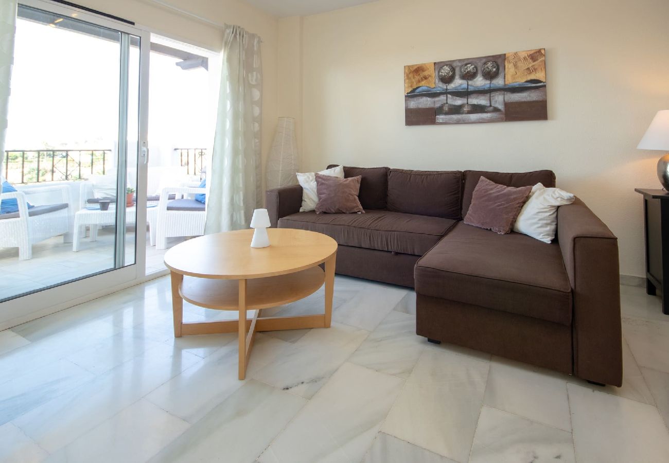 Apartamento en Mijas Costa - Apartamento de dos dormitorios en Calahonda con vistas al mar