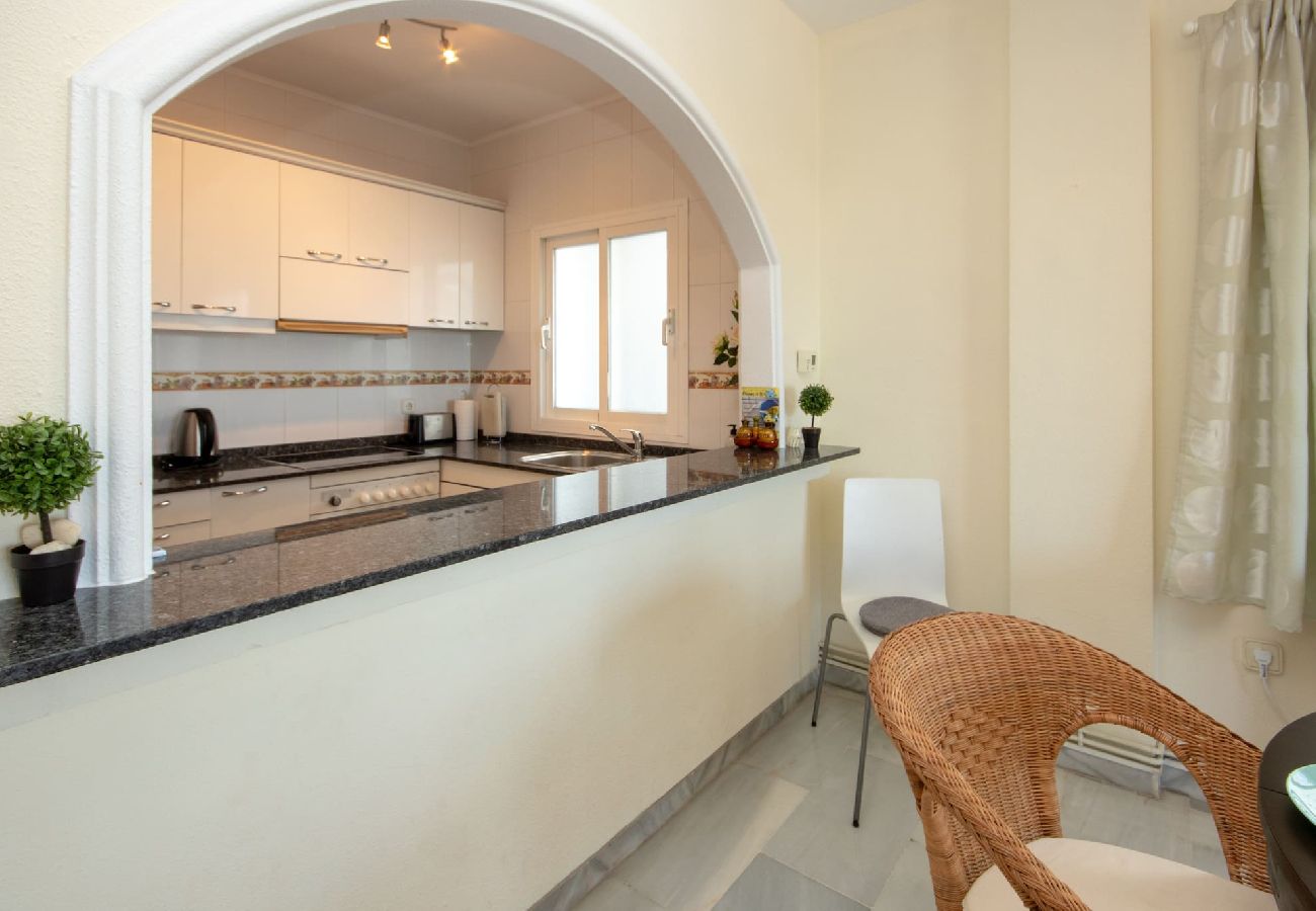 Apartamento en Mijas Costa - Apartamento de dos dormitorios en Calahonda con vistas al mar