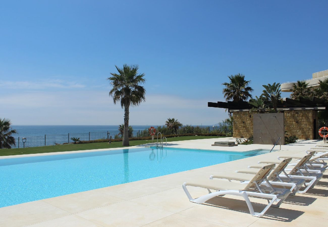 Apartamento en Estepona - Condominio frente al mar, vistas increíbles Horizon Beach