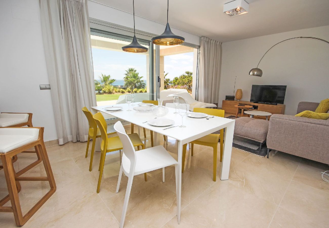 Apartamento en Estepona - Condominio frente al mar, vistas increíbles Horizon Beach