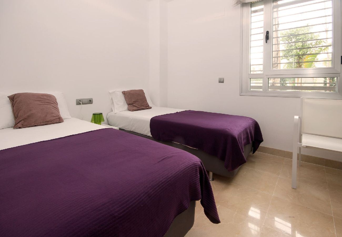 Apartamento en Estepona - Condominio frente al mar, vistas increíbles Horizon Beach