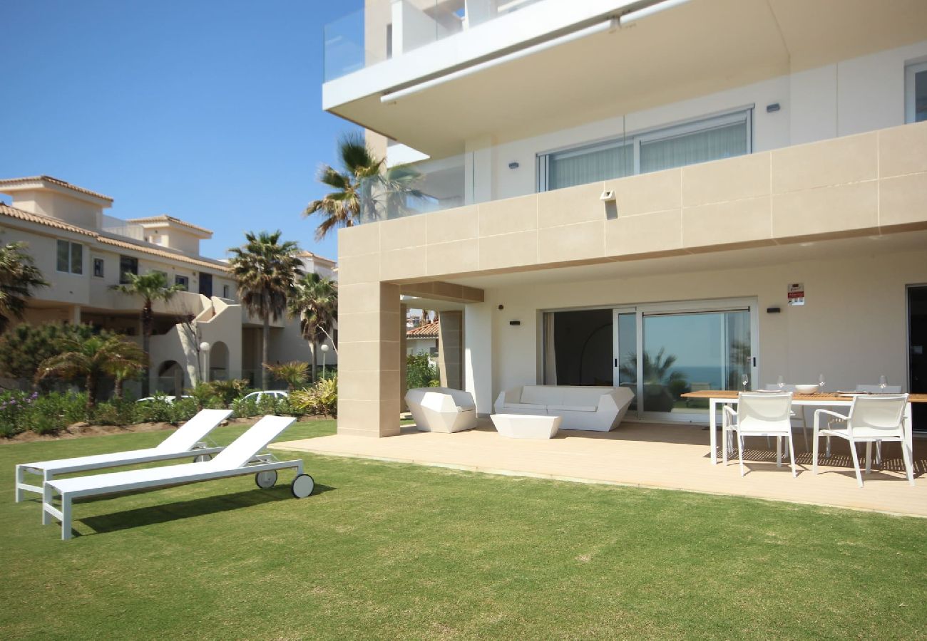 Apartamento en Estepona - Condominio frente al mar, vistas increíbles Horizon Beach