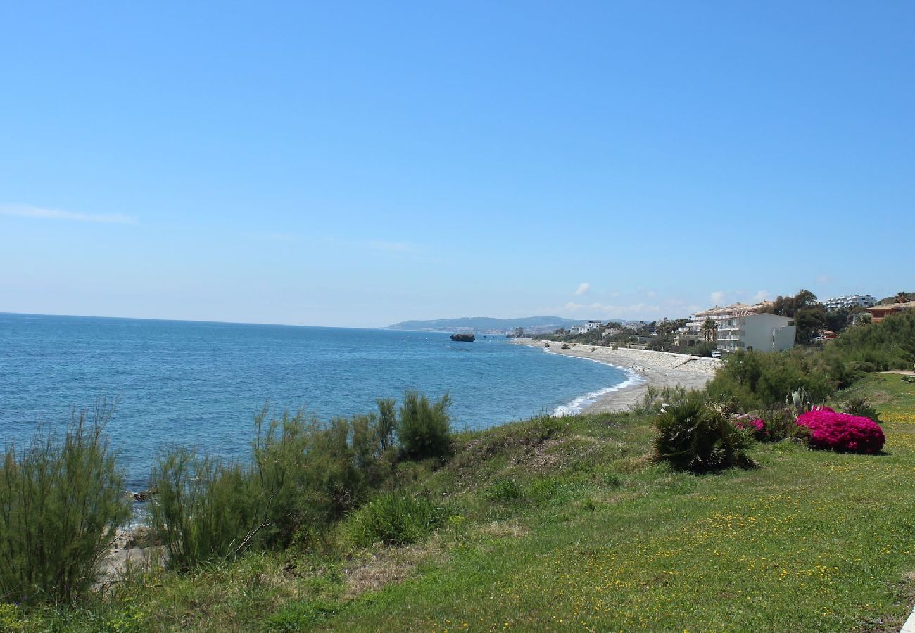 Apartamento en Estepona - Condominio frente al mar, vistas increíbles Horizon Beach