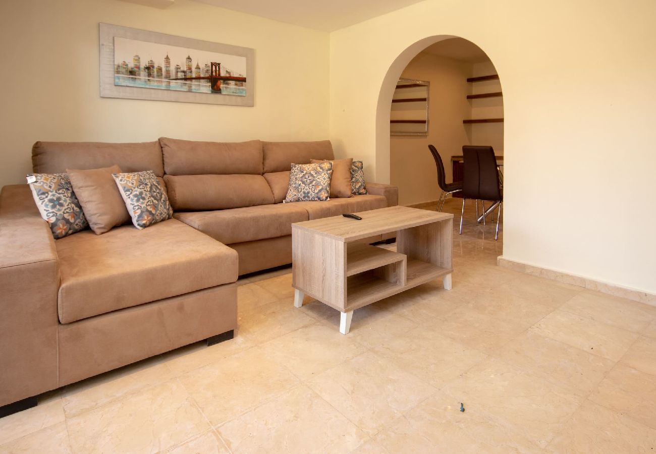 Casa adosada en Mijas Costa - Amplio apartamento reformado de 4 dormitorios en Riviera del Sol