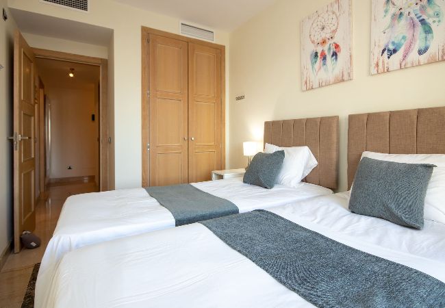 Apartamento en Manilva - Marina de Castillo Primera línea de playa Puerto Duquesa Apartamento en Manilva - Marina de Castillo Primera línea de playa Puerto Duquesa