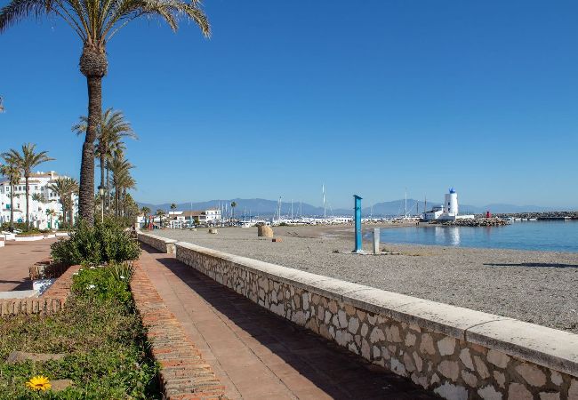 Apartamento en Manilva - Marina de Castillo Primera línea de playa Puerto Duquesa Apartamento en Manilva - Marina de Castillo Primera línea de playa Puerto Duquesa