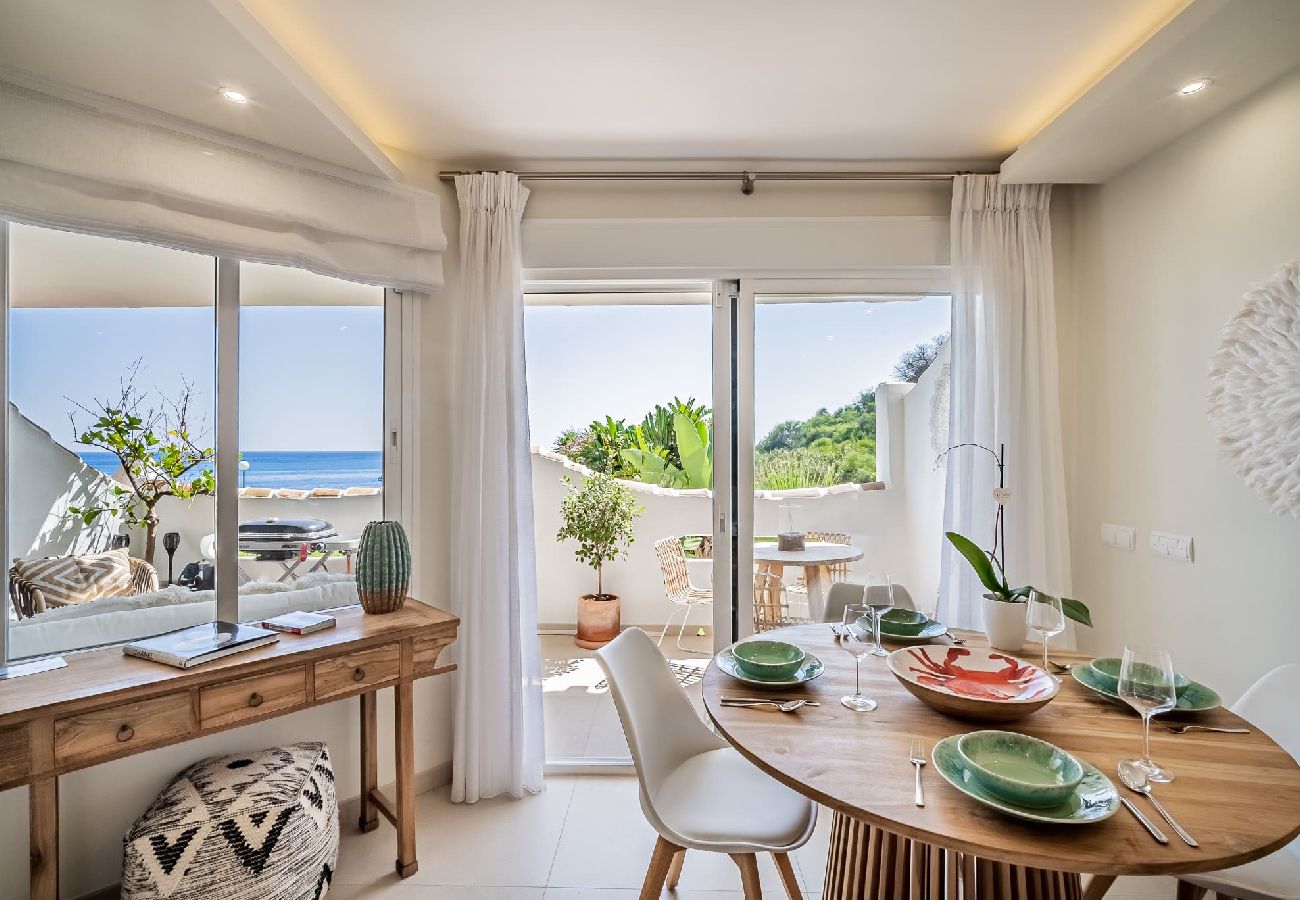 Apartamento en Mijas Costa - Apartamento de lujo de 2 dormitorios frente al mar en estilo Bali-Boho