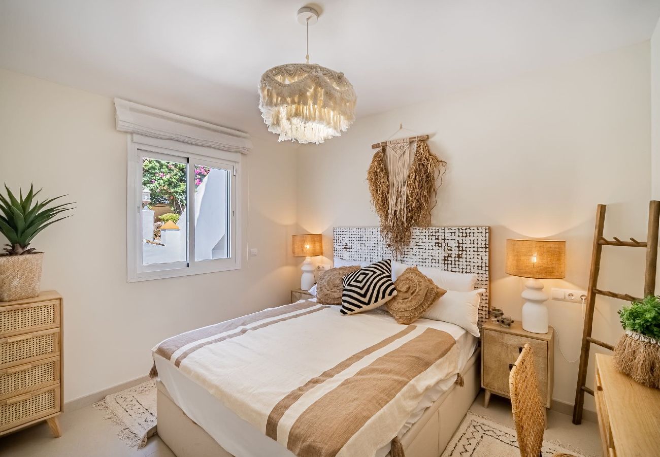 Apartamento en Mijas Costa - Apartamento de lujo de 2 dormitorios frente al mar en estilo Bali-Boho