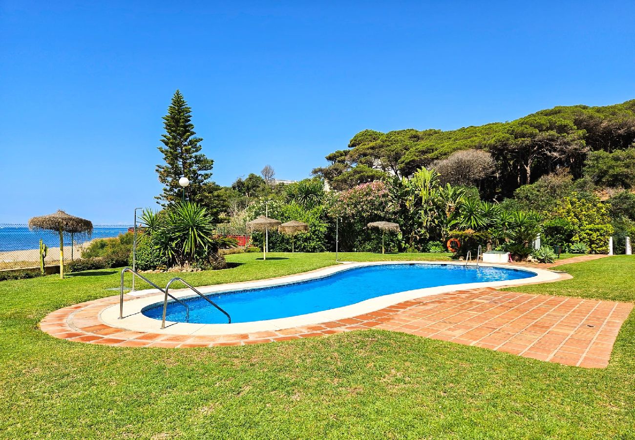 Apartamento en Mijas Costa - Apartamento de lujo de 2 dormitorios frente al mar en estilo Bali-Boho