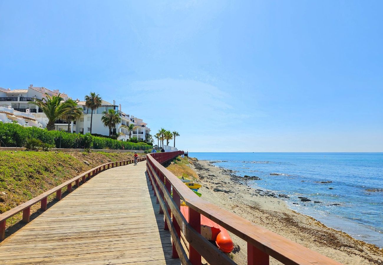 Apartamento en Mijas Costa - Apartamento de lujo de 2 dormitorios frente al mar en estilo Bali-Boho
