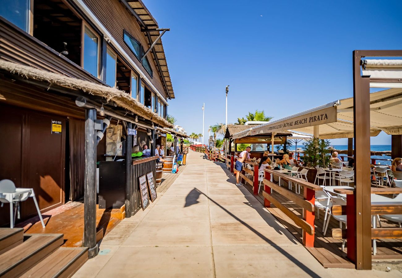 Apartamento en Mijas Costa - Apartamento de lujo de 2 dormitorios frente al mar en estilo Bali-Boho